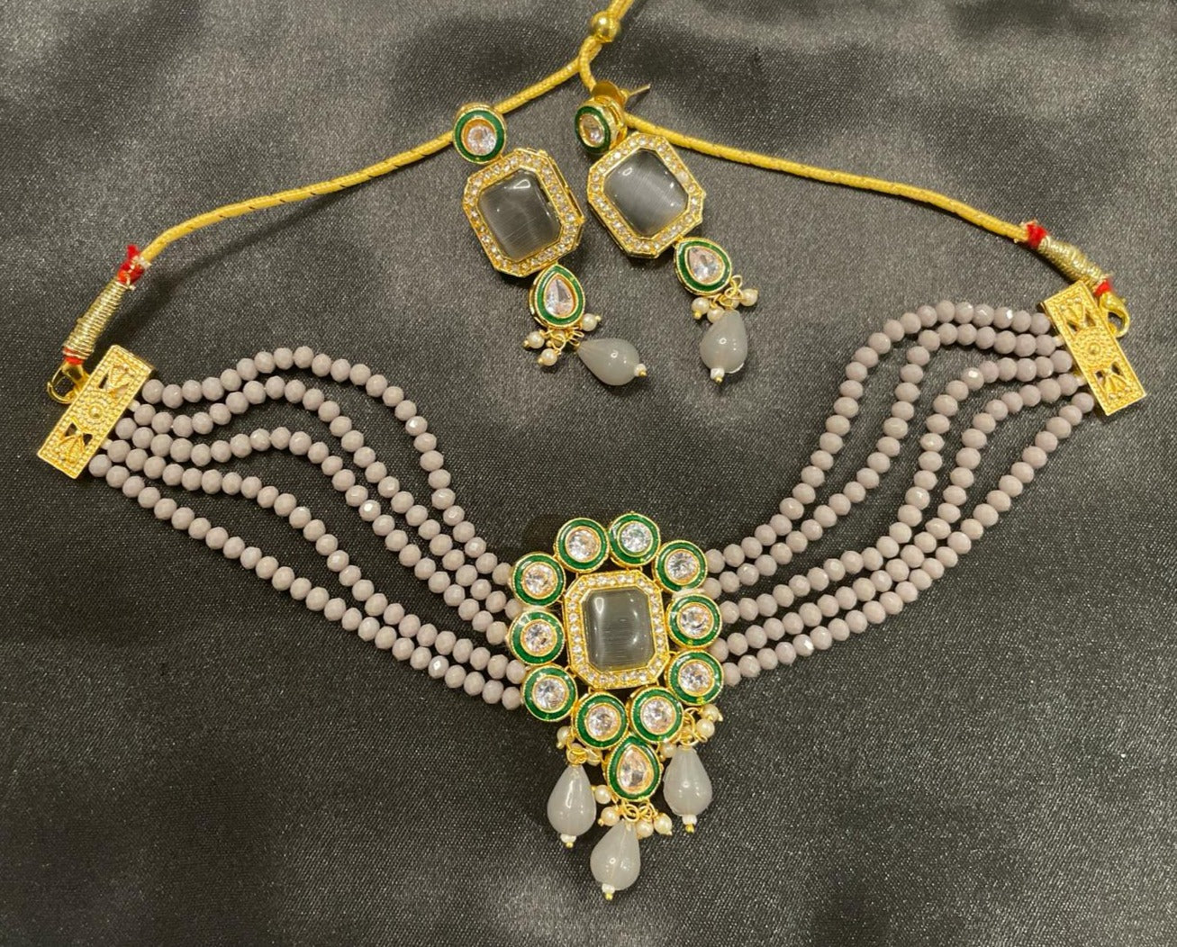 Harps- Pearl Kundan Choker set